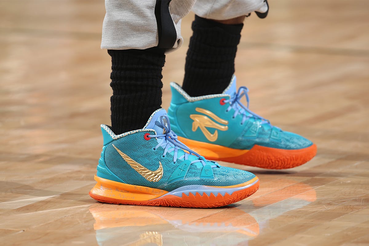 kyrie shoes picture